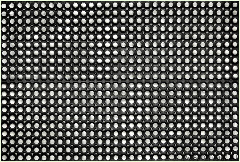 Фото Коврик резиновый ячеистый 800х1200х16 мм с отверстиями Изображение Коврик резиновый ячеистый 800х1200х16 мм с отверстиями