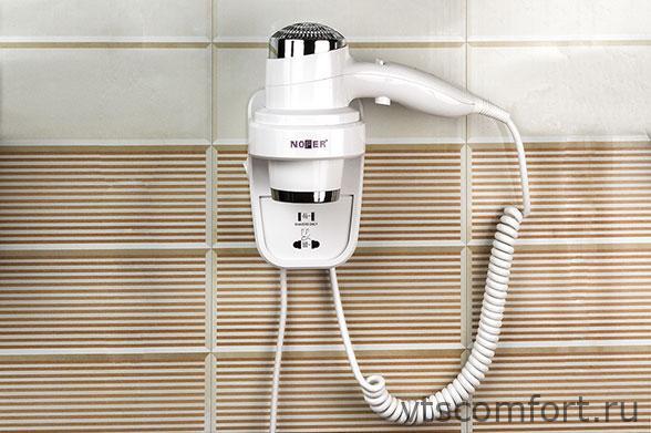 Фото NOFER 02012.W Фен для волос настенный с розеткой для бритвы Изображение NOFER 02012.W Фен для волос настенный с розеткой для бритвы