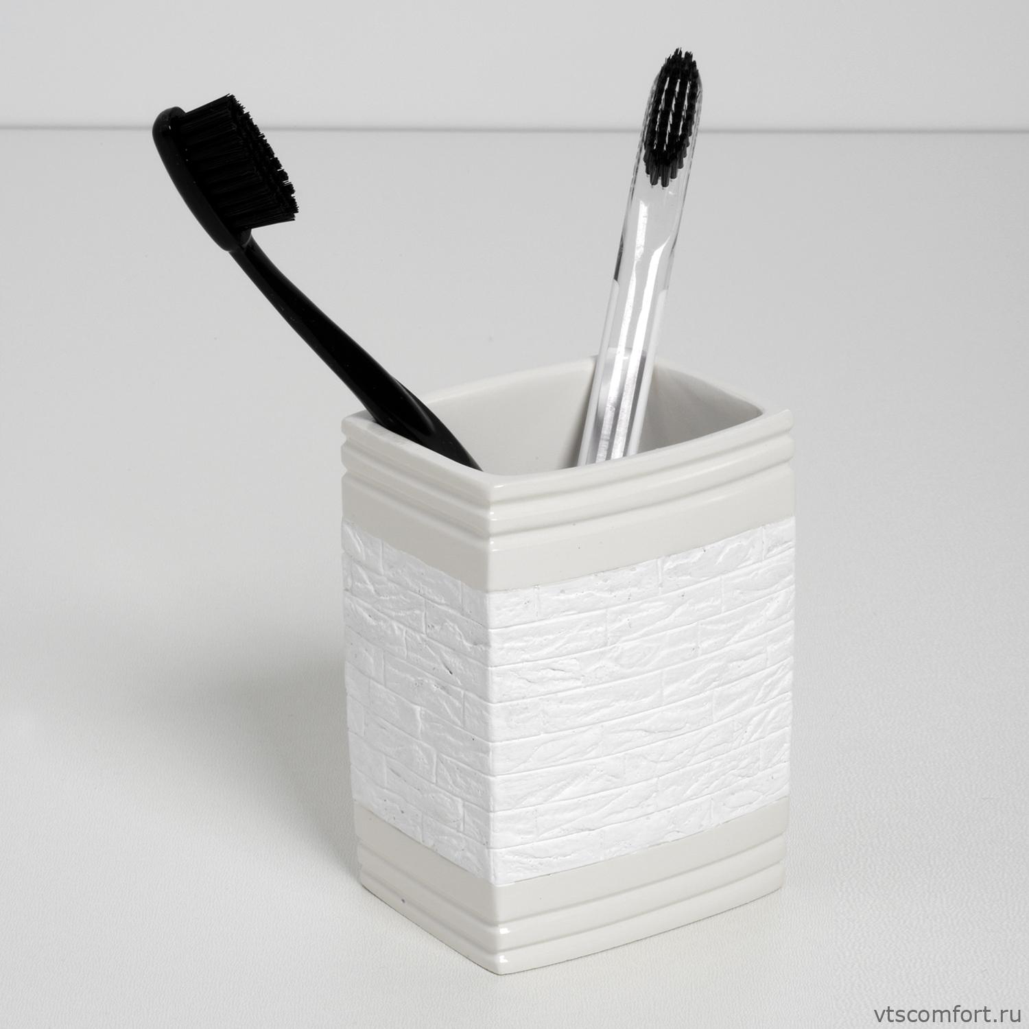 Фото WasserKraft Main K-4728 Стакан для зубных щеток Изображение WasserKraft Main K-4728 Стакан для зубных щеток