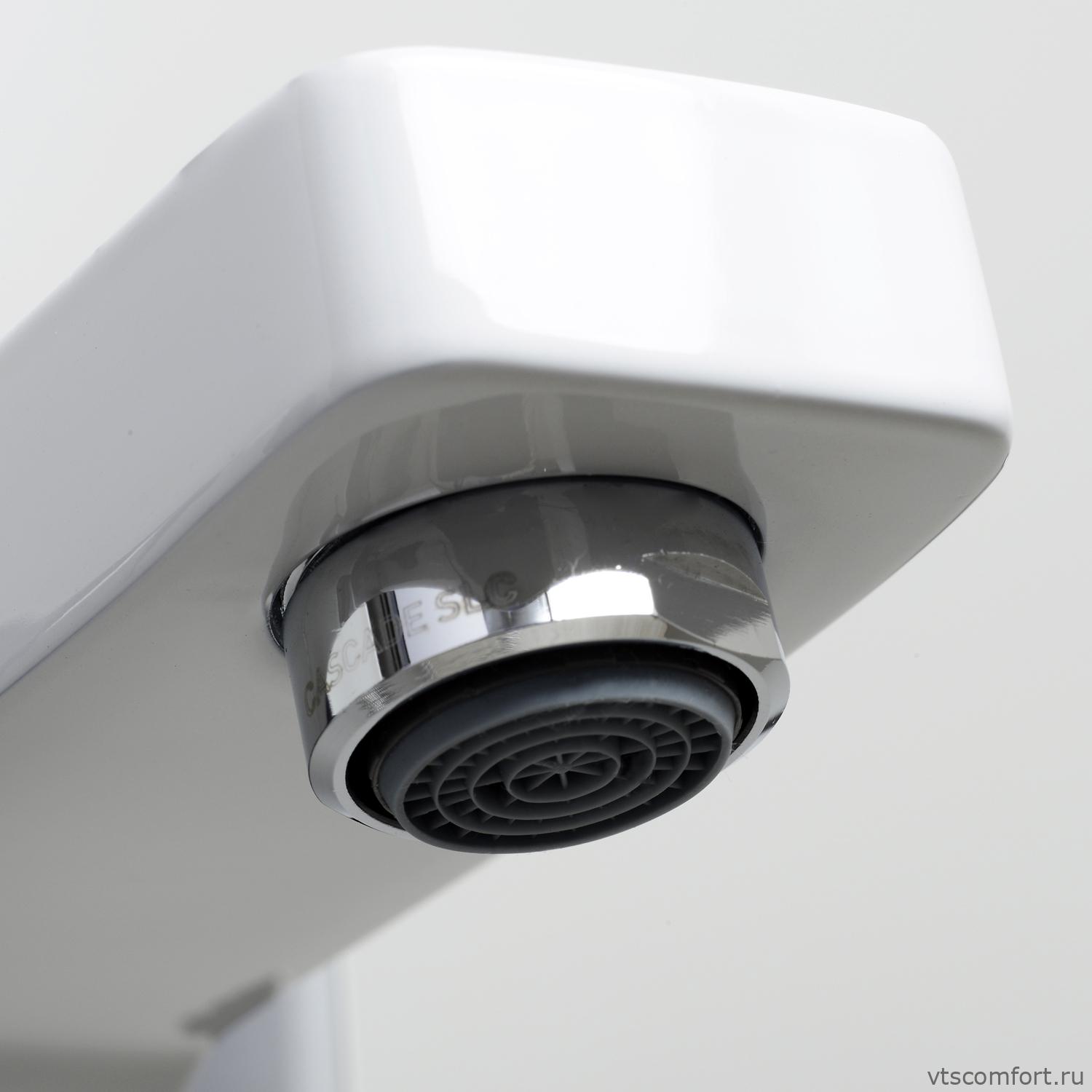 Фото WasserKraft Aller 1061WHITE Смеситель для ванны с коротким изливом Изображение WasserKraft Aller 1061WHITE Смеситель для ванны с коротким изливом